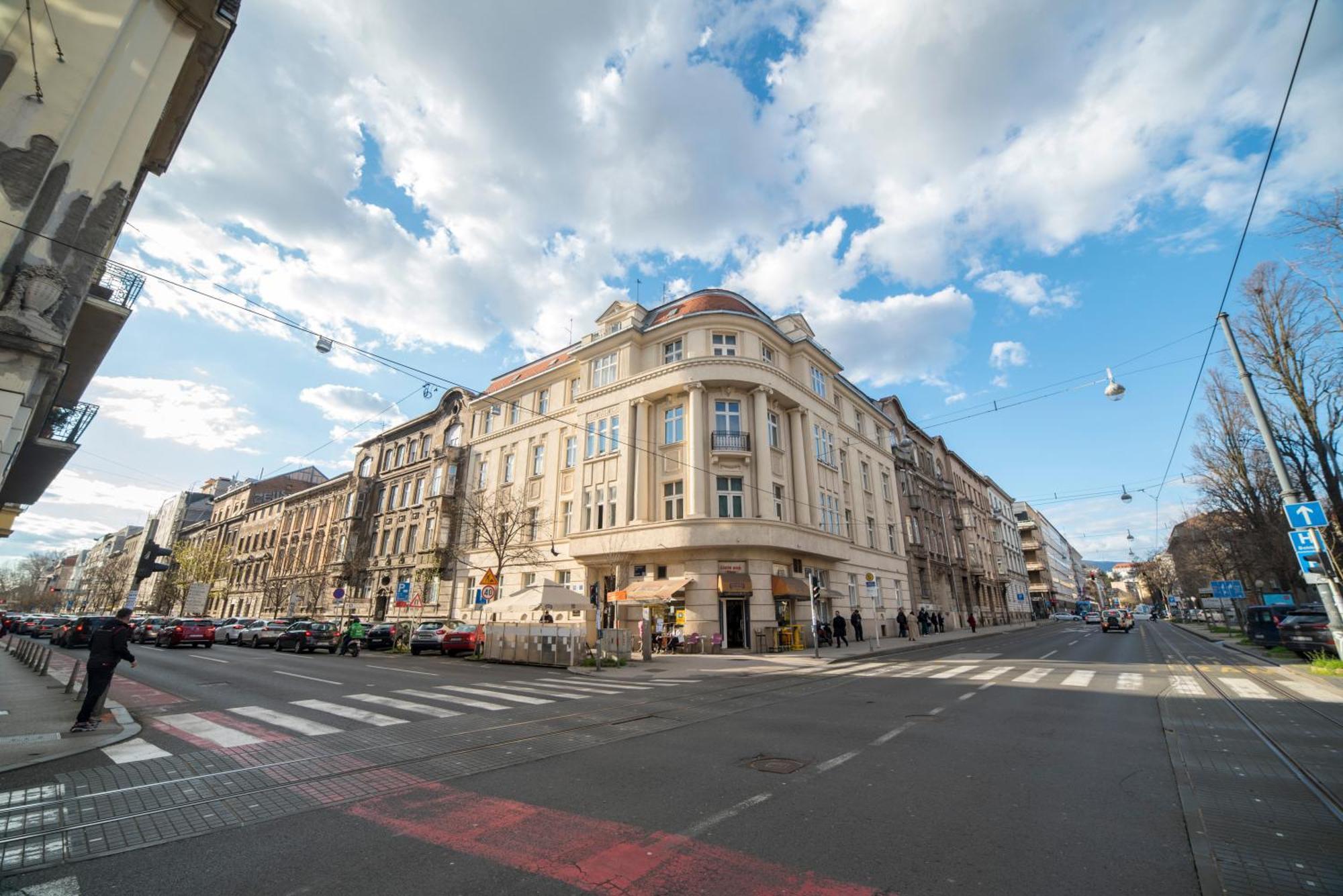 Imperial Apartment B ザグレブ エクステリア 写真